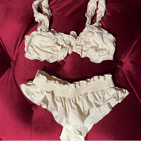 White Ruffled Bikini Set - Picture 4 of 4